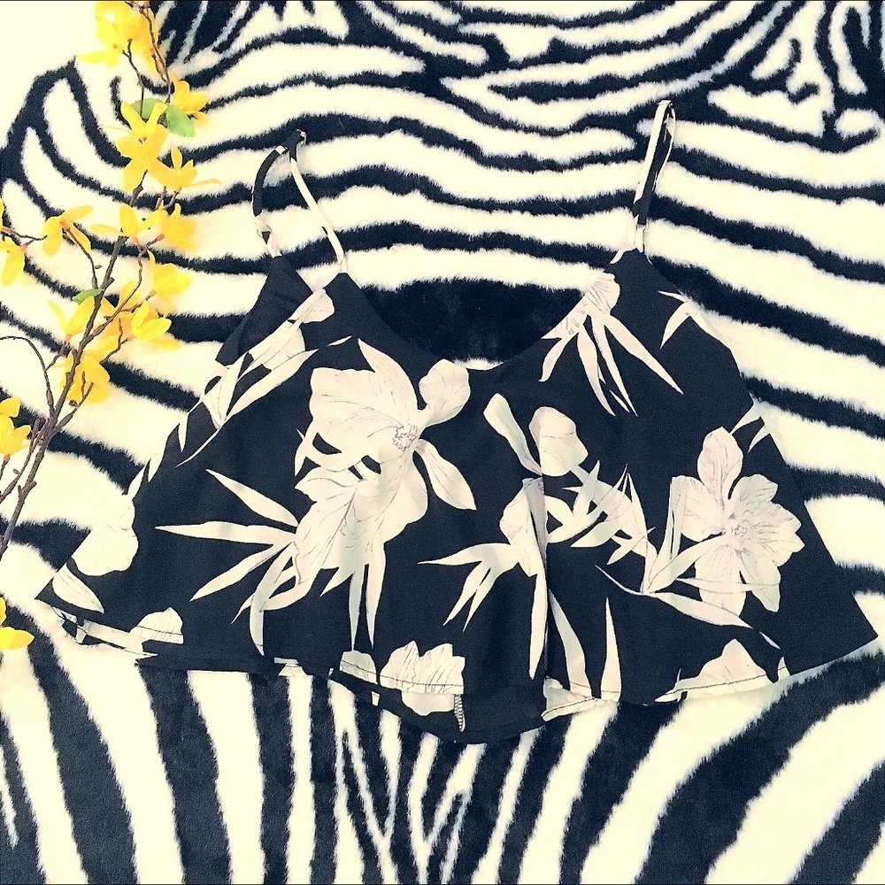 SHOW ME YOUR MUMU CHARLIE CROP TOP LILY COLLINS